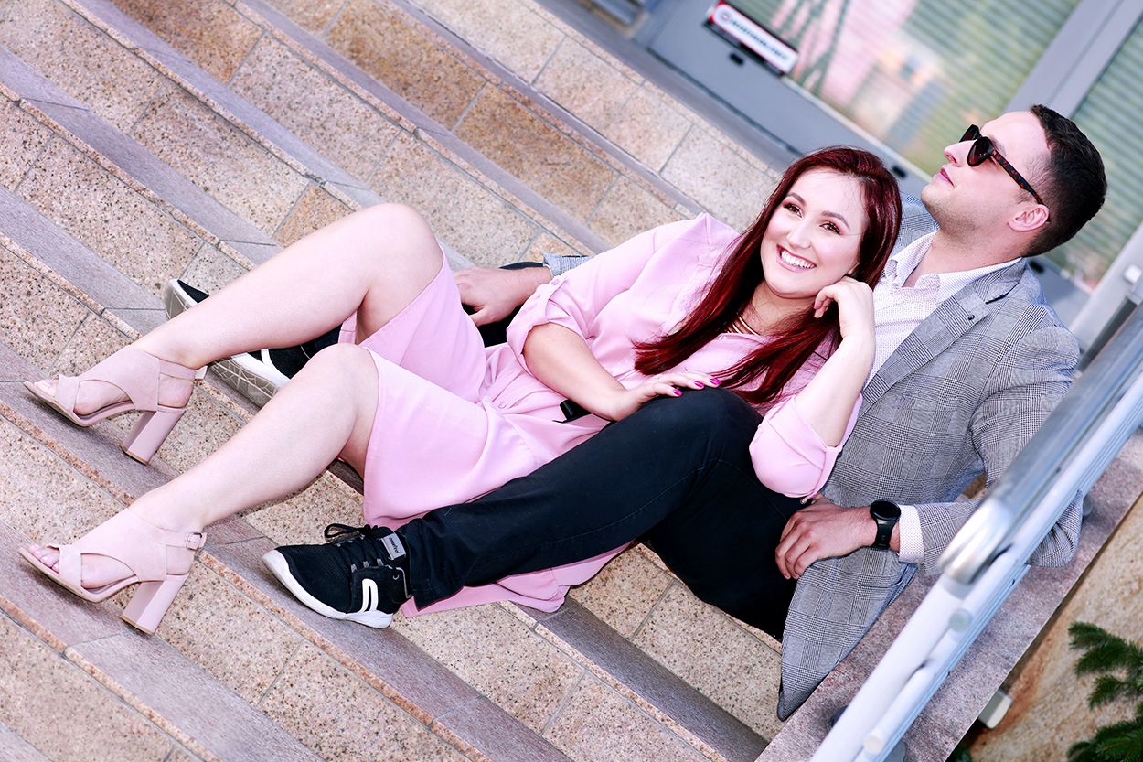 zakochani na schodach Oława