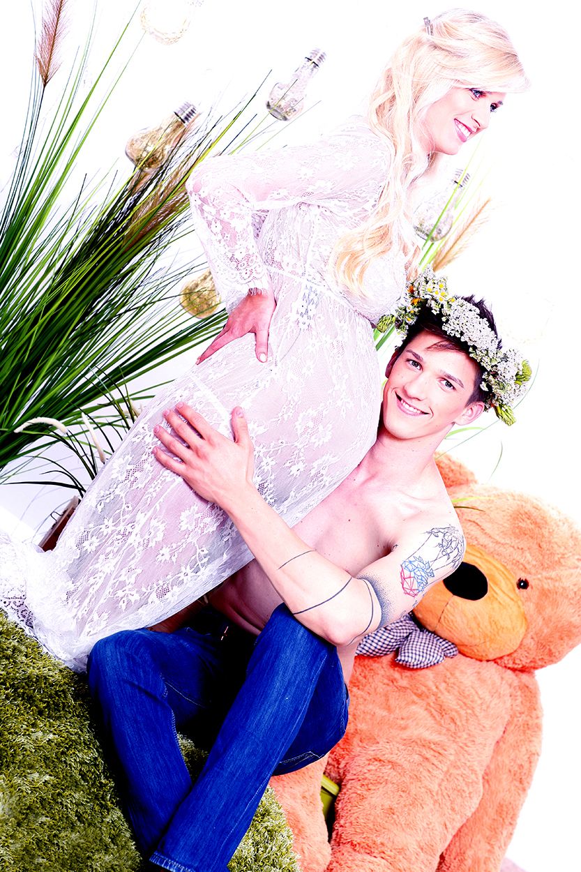 małżeństwo podczas sesji zdjęciowej