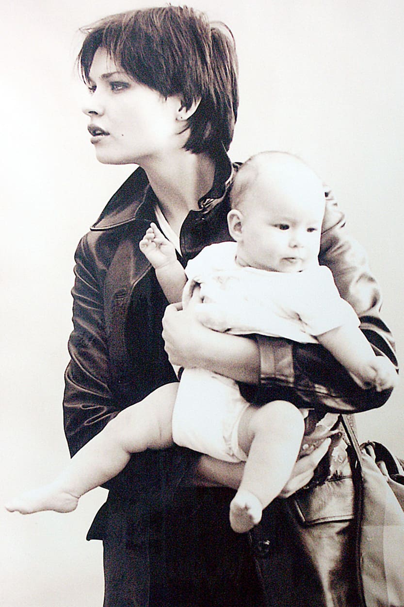 matka z niemowlakiem na sesji zdjęciowej